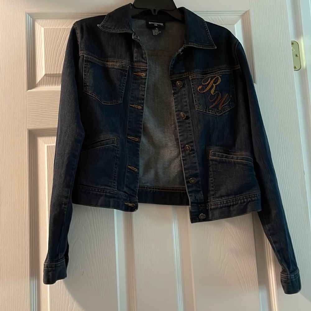 Rocawear denim jacket size medium dark wash